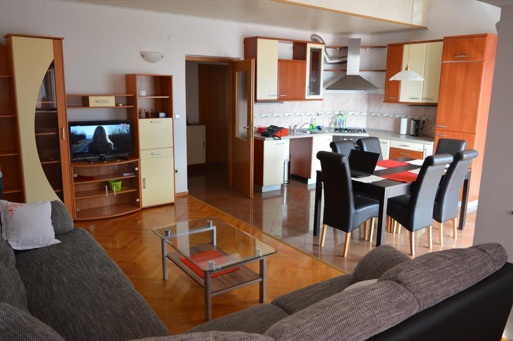 Apartment Nevena Omiš Cameră foto