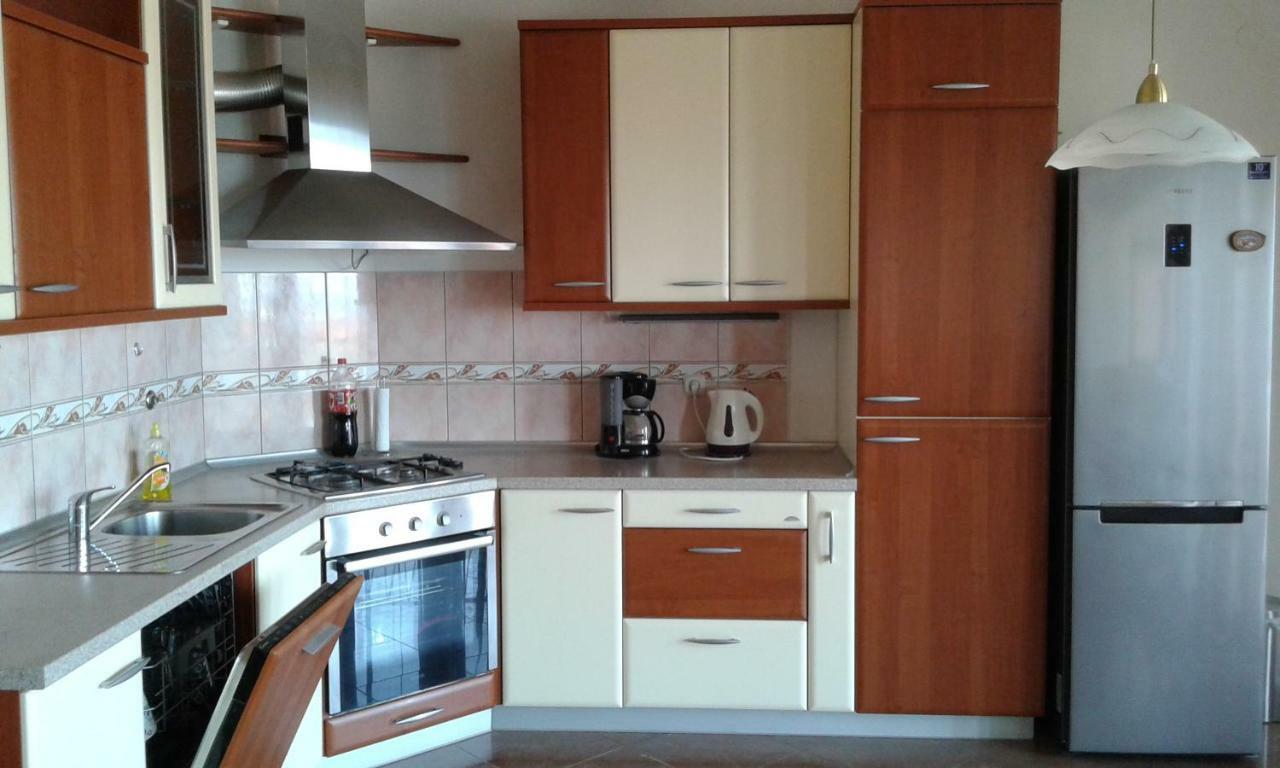 Apartment Nevena Omiš Exterior foto
