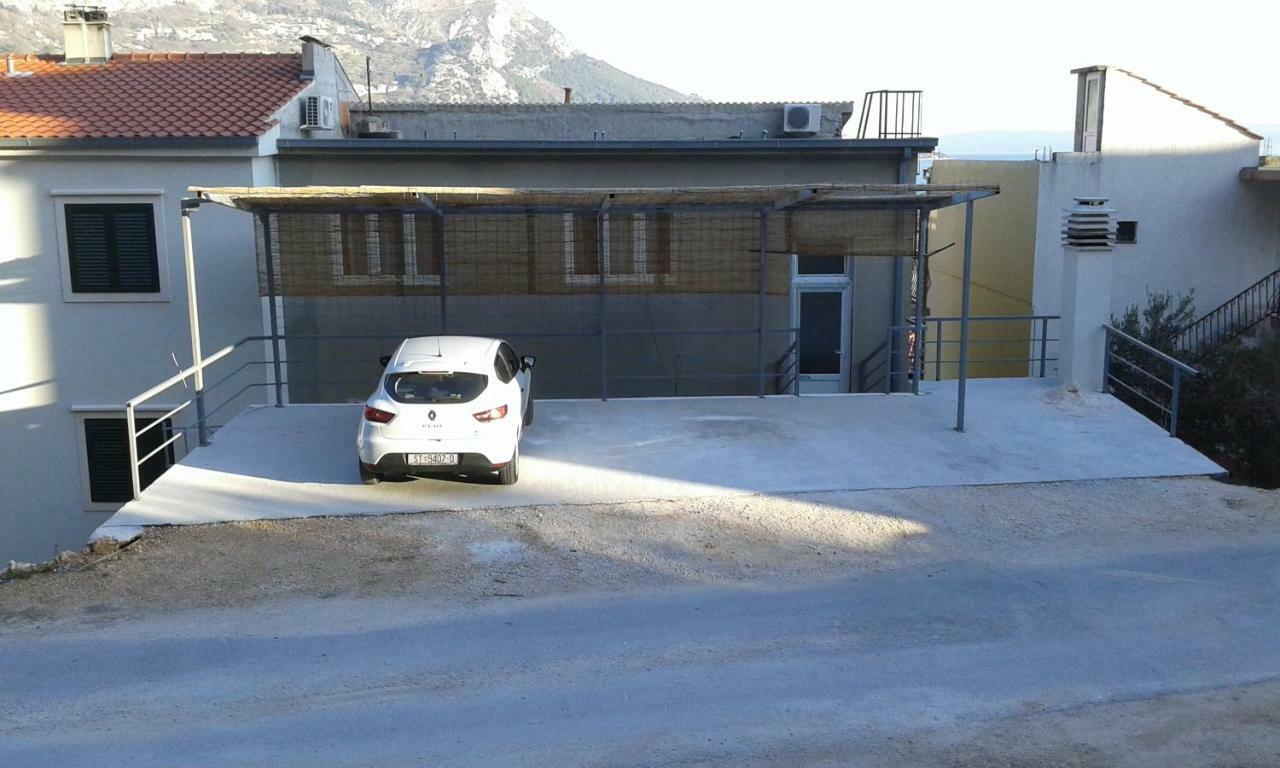 Apartment Nevena Omiš Exterior foto